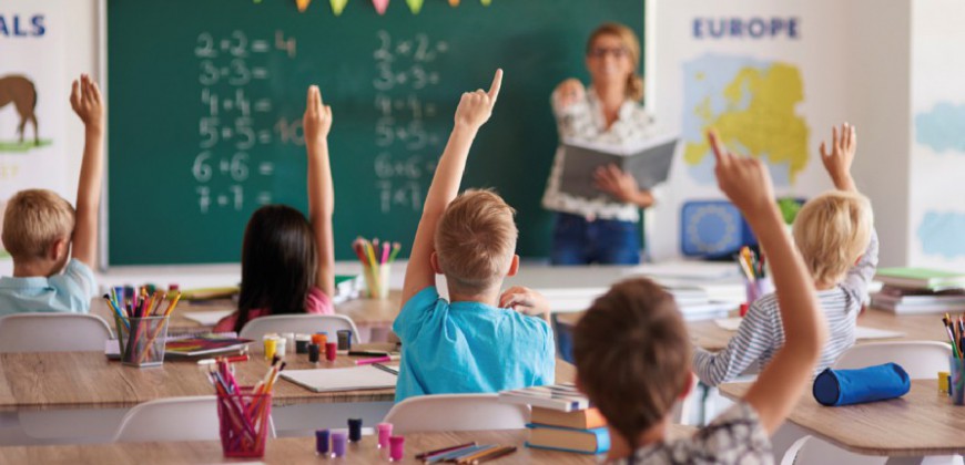 Cumprir objetivos da ONU para educação depende de comunidades, escolas e empresas